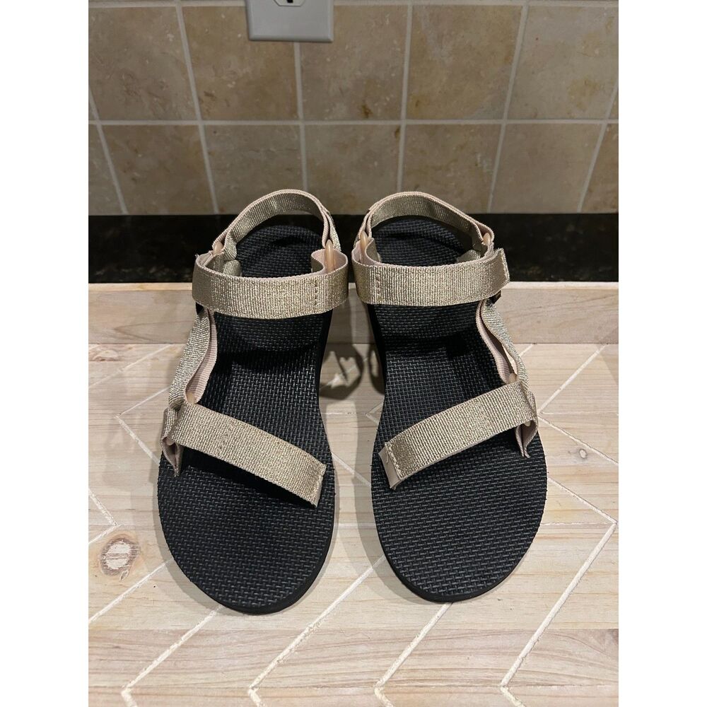 Teva Midform Universal Sandals Women's Size 8 Metallic Champagne Excellent
